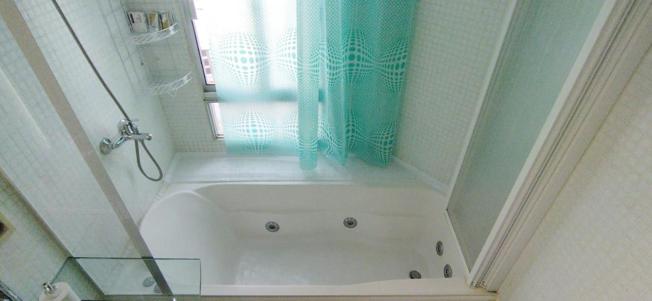 House With Large Terrace, Jacuzzi And Gated Parking For One Car Villa Montevideo Exterior foto